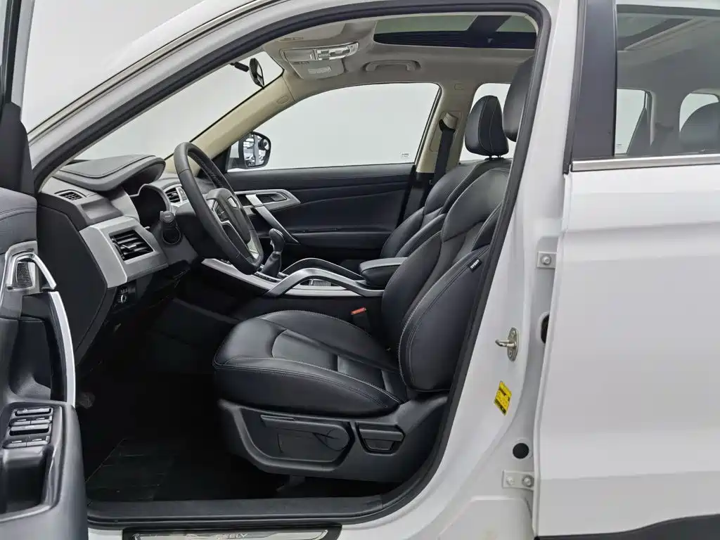 Geely Boyue — миниатюра 10