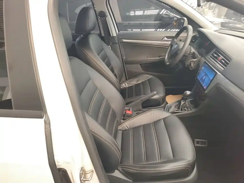 Volkswagen Lavida — миниатюра 25