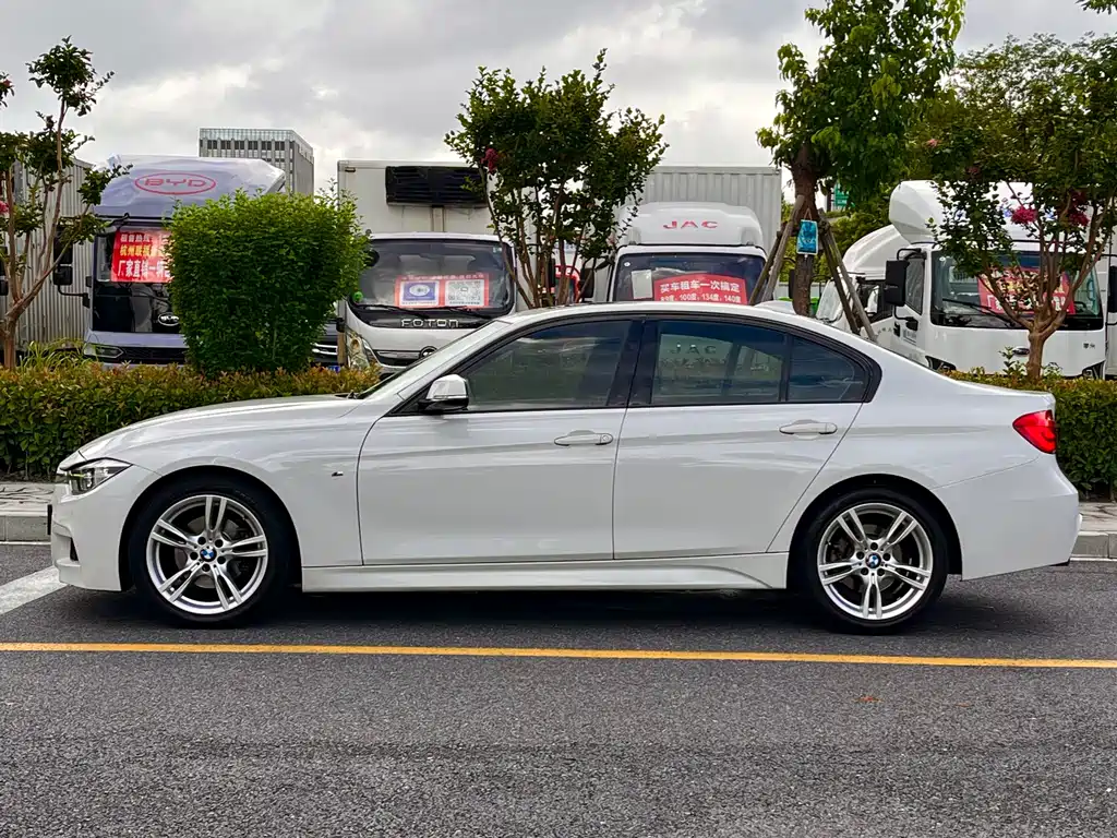 BMW 3 Series — миниатюра 3
