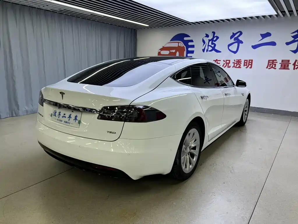 TESLA MODEL S
