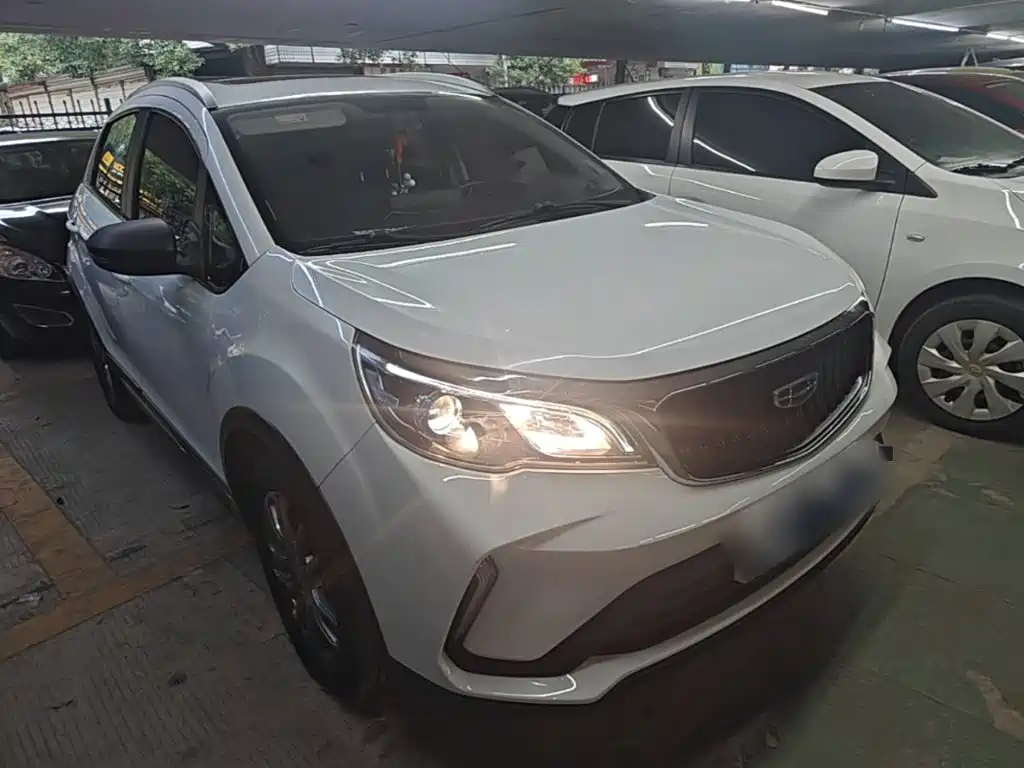 Geely Vision X3 — миниатюра 4