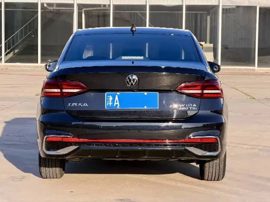 Volkswagen Lavida — миниатюра 8