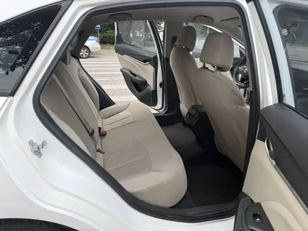Buick Excelle — миниатюра 11