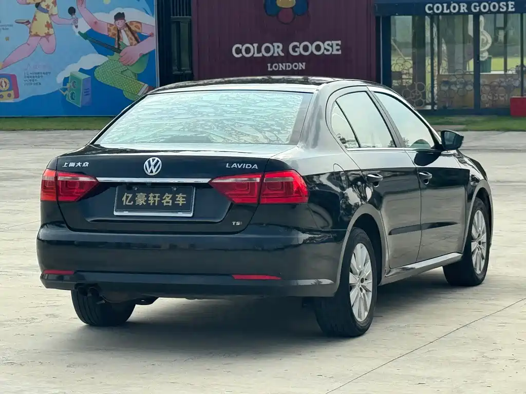 Volkswagen Lavida — миниатюра 8