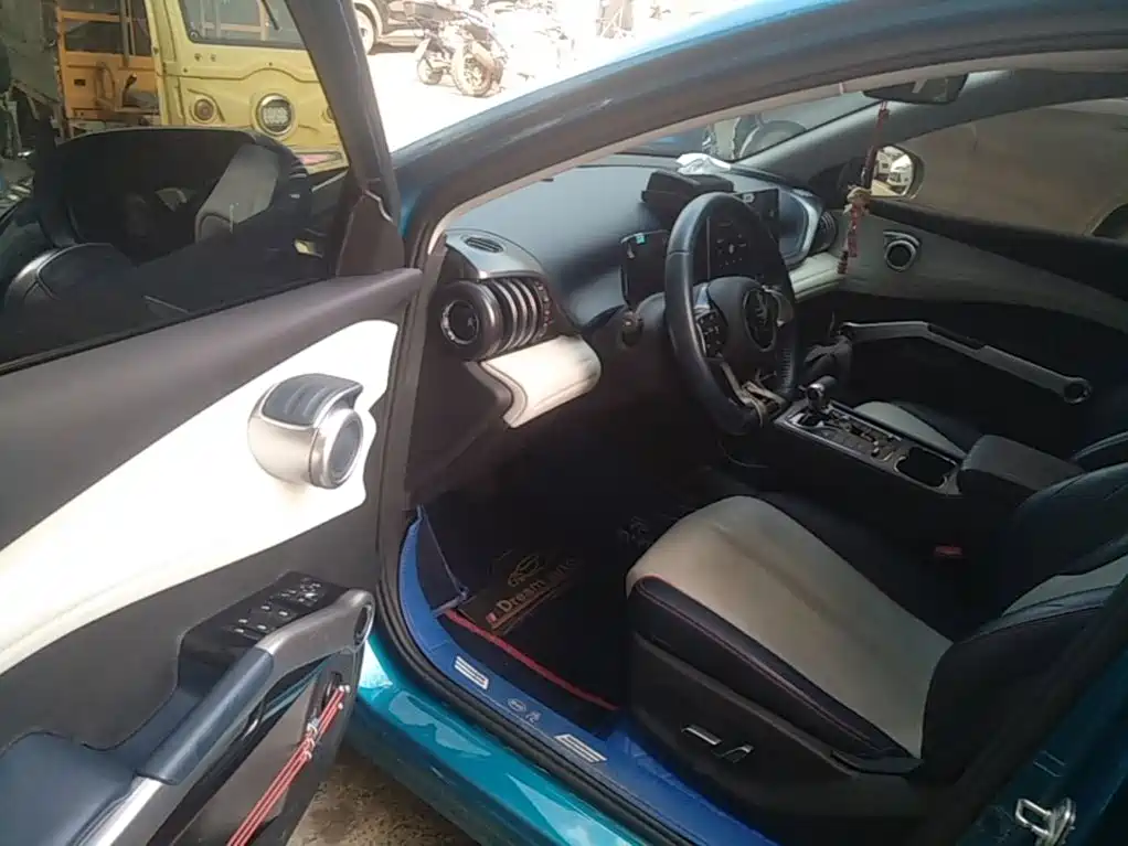 BYD Yuan Plus — миниатюра 16