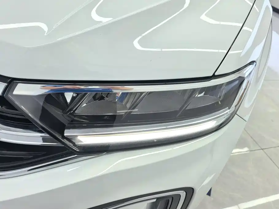 Volkswagen T-Roc — миниатюра 5
