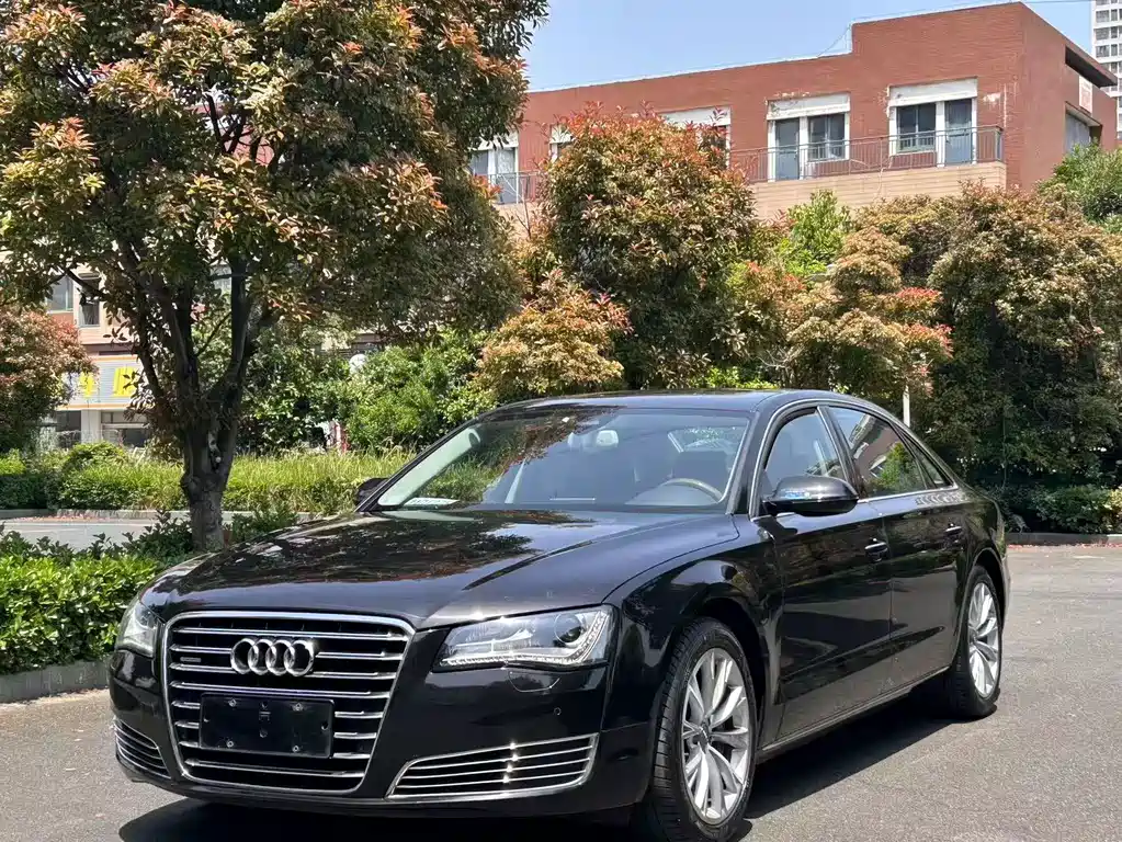 Audi A8 2014