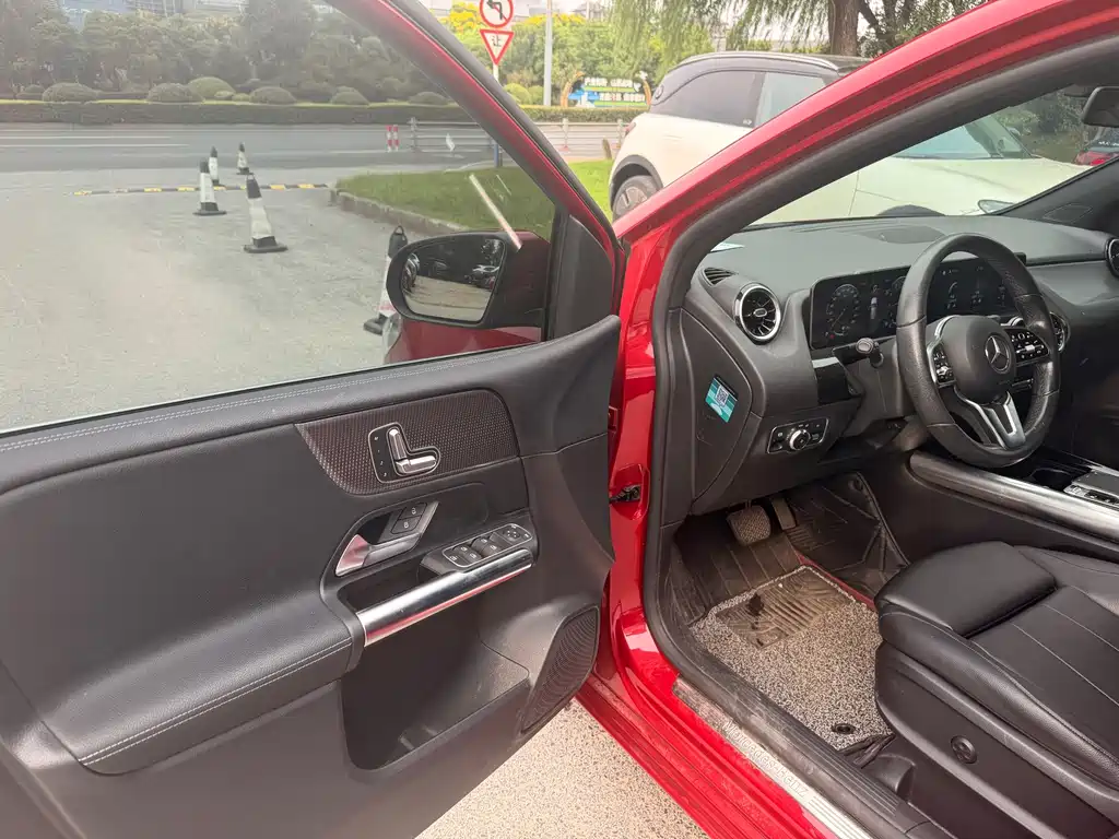 Mercedes-Benz B-Class — миниатюра 6