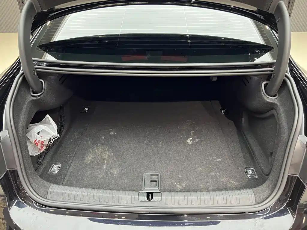 Audi A7L — миниатюра 17