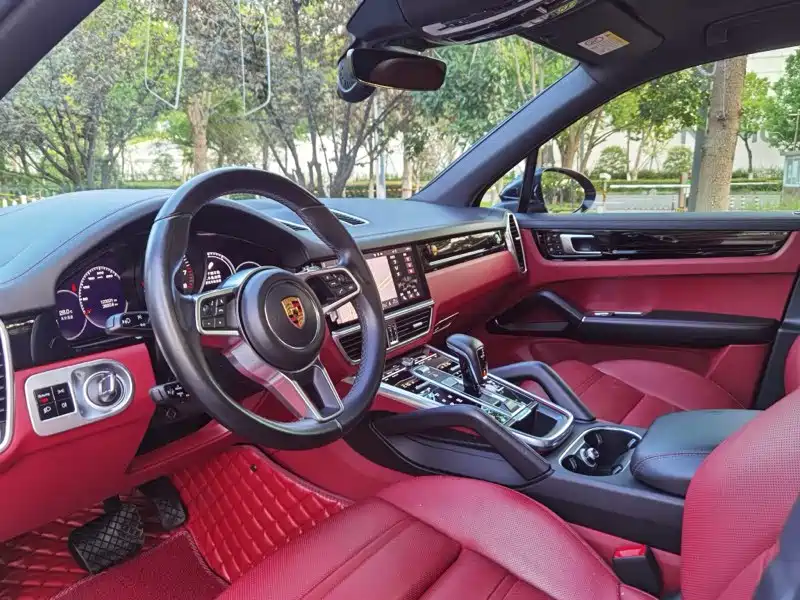 Porsche Cayenne — миниатюра 4