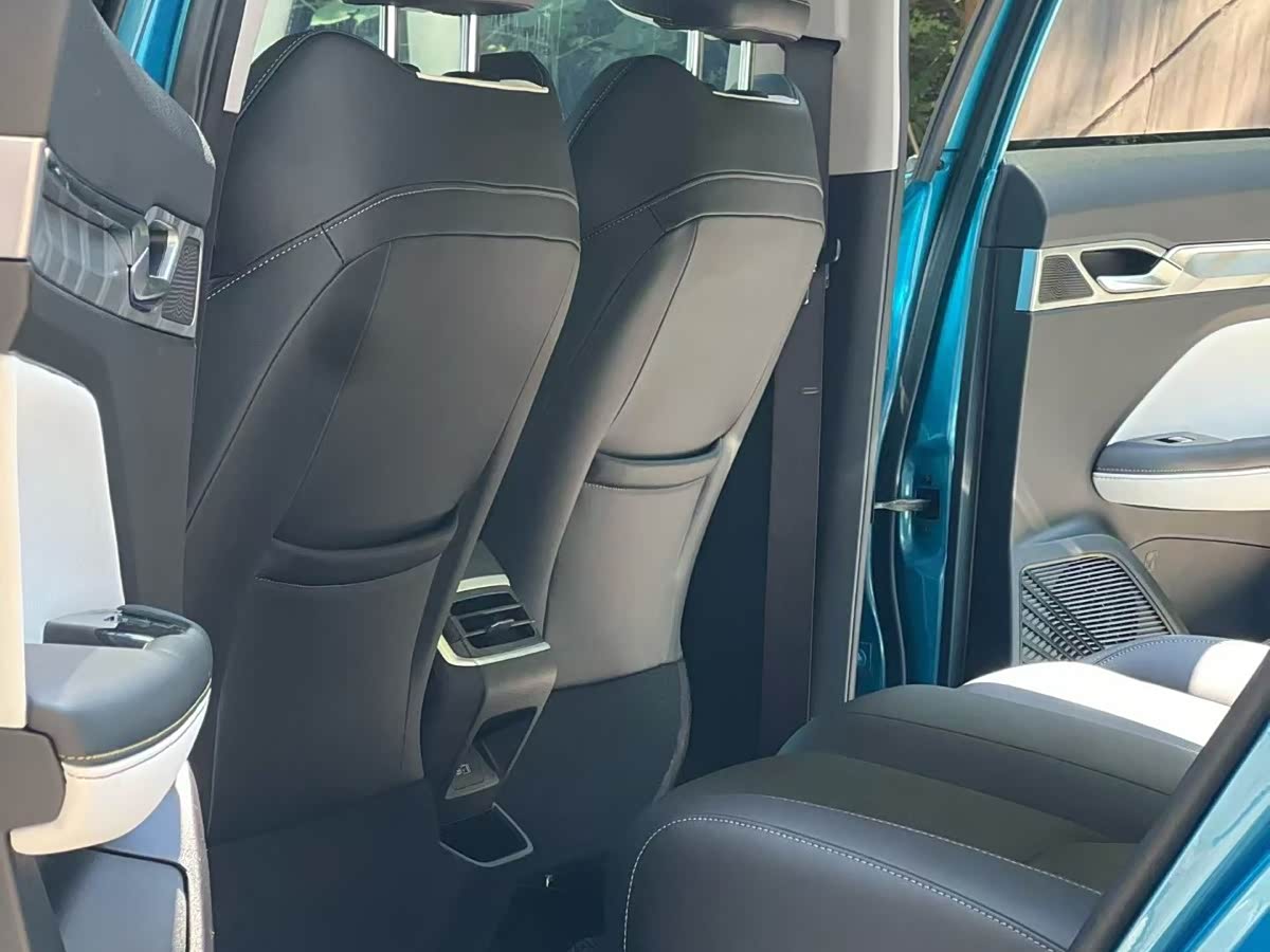 Geely Emgrand L 1.4 л 2022 г. Голубой, пробег 20000 км