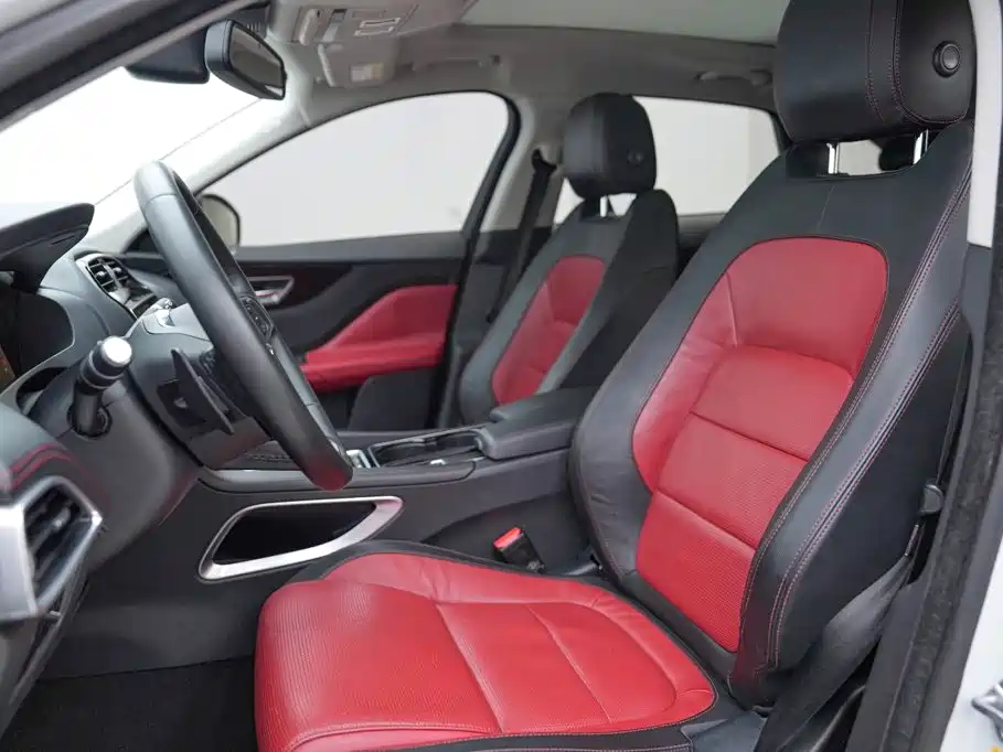Jaguar F-PACE — миниатюра 7