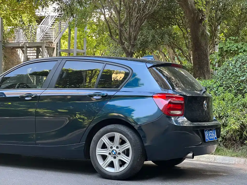 BMW 1 Series (Import) — миниатюра 8