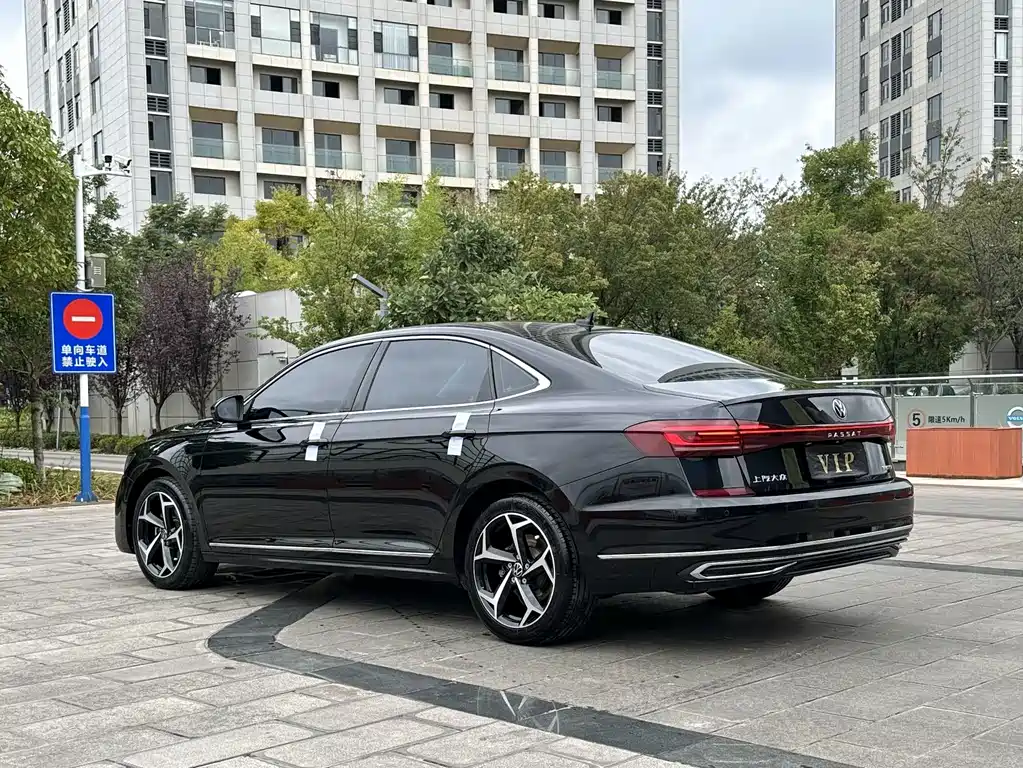 Volkswagen Passat — миниатюра 9