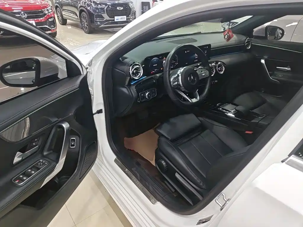 Mercedes-Benz A-Class — миниатюра 16