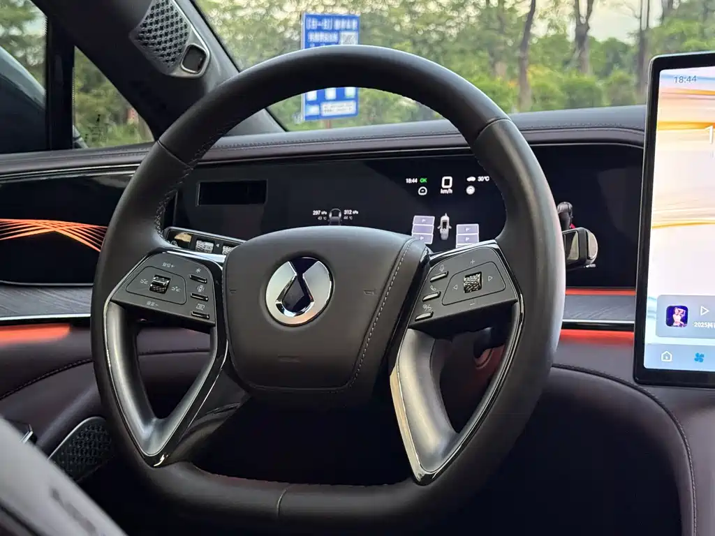 Denza Denza Z9GT — миниатюра 22