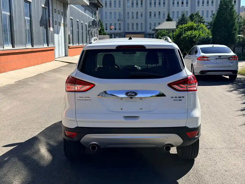 Ford Kuga — миниатюра 6