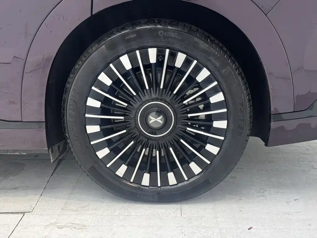 XPeng X9 — миниатюра 11