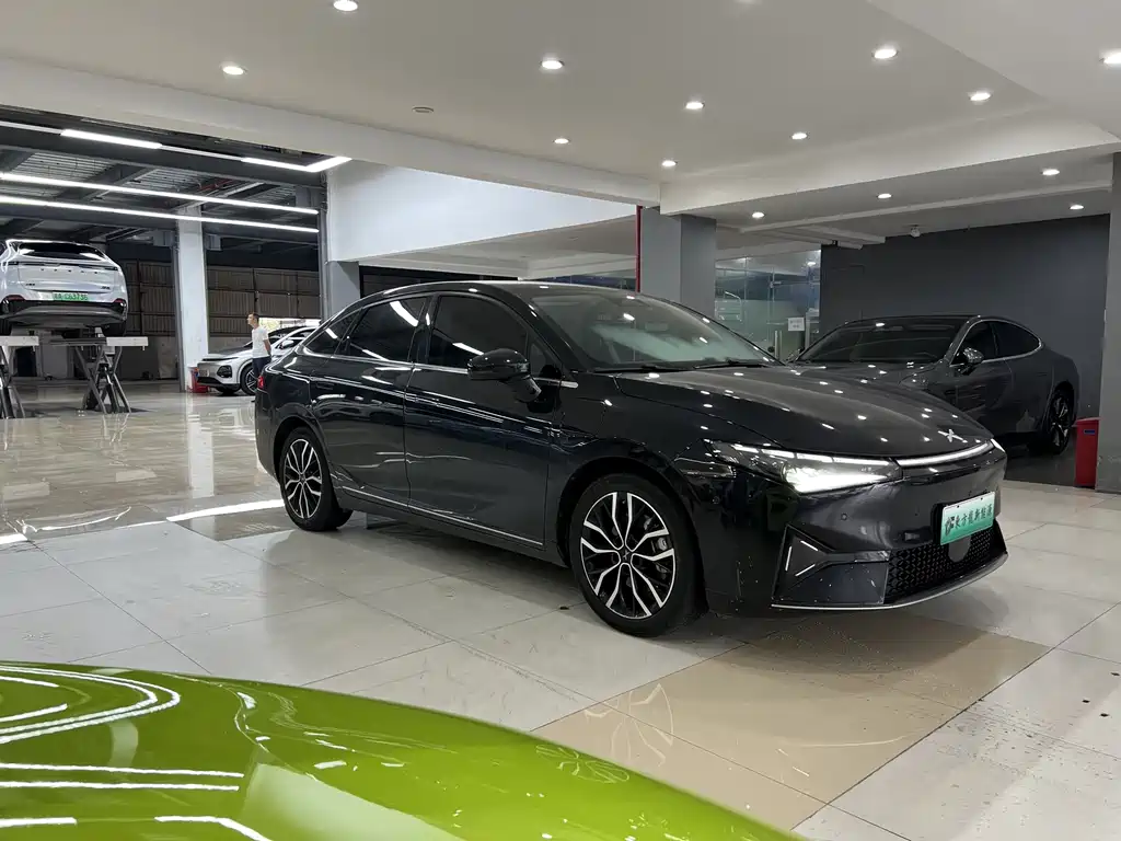 XPeng P5