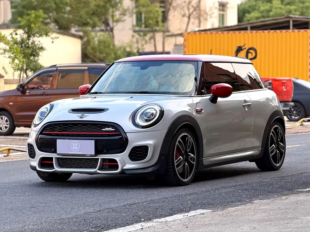 MINI Mini JCW