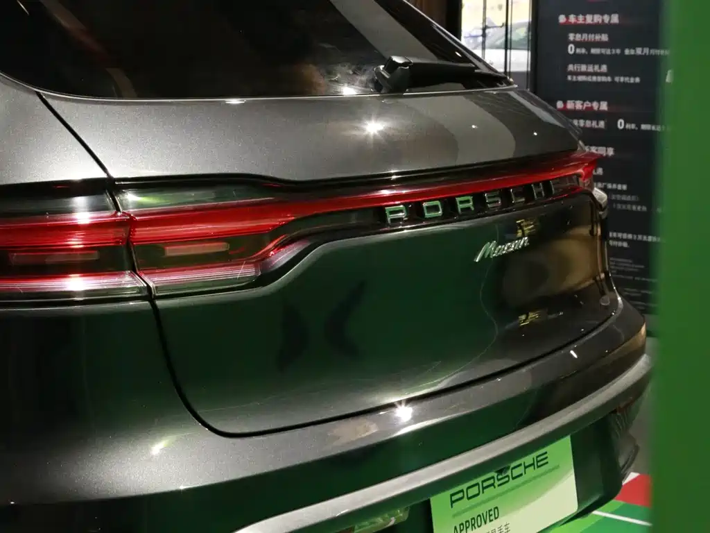 Porsche Macan — миниатюра 13