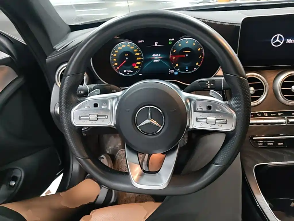 Mercedes-Benz C-Class (Import) — миниатюра 11