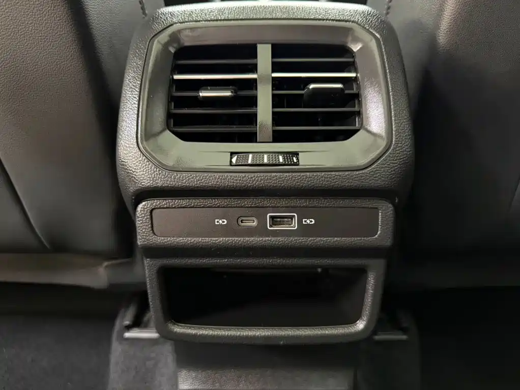 Volkswagen Tharu — миниатюра 23