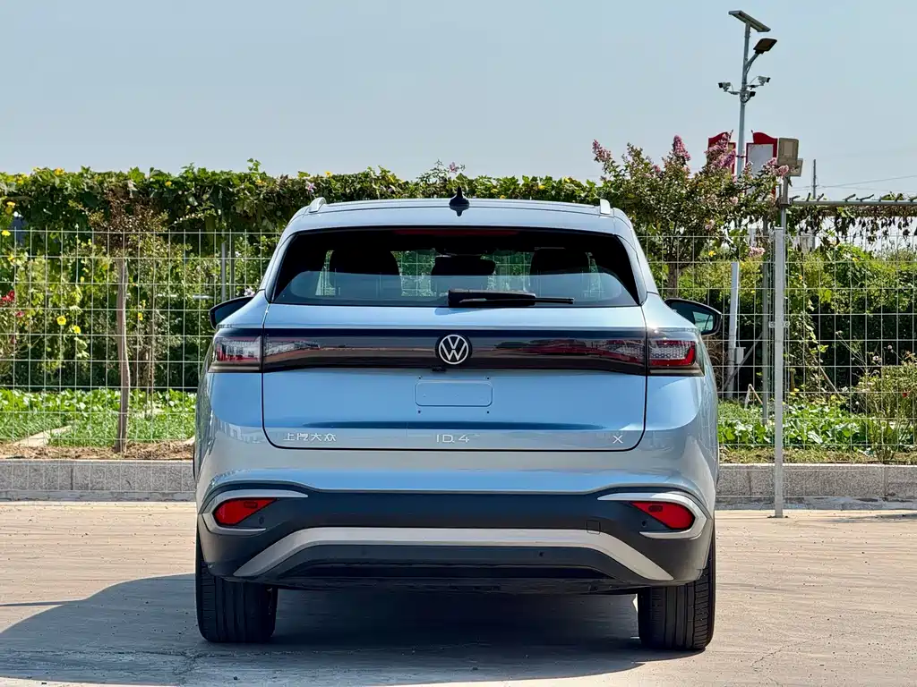 Volkswagen ID.4 X — миниатюра 4