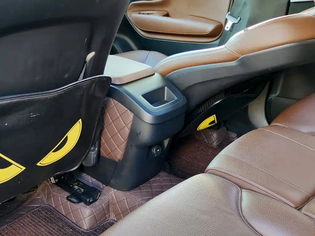 Volvo XC90 — миниатюра 9