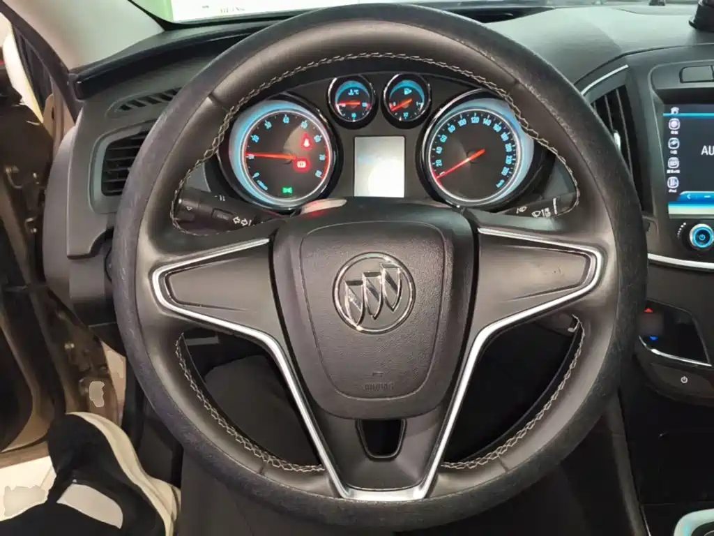 Buick Regal — миниатюра 11