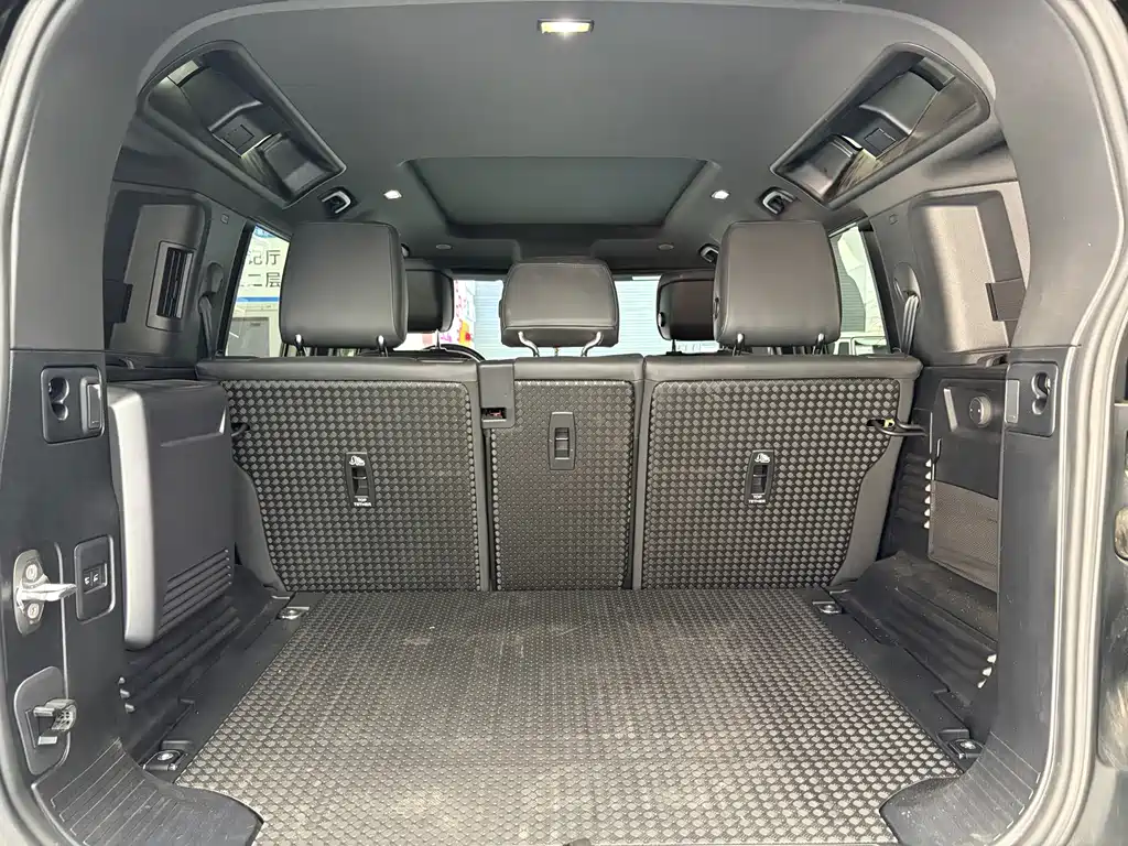 Land Rover Defender — миниатюра 22