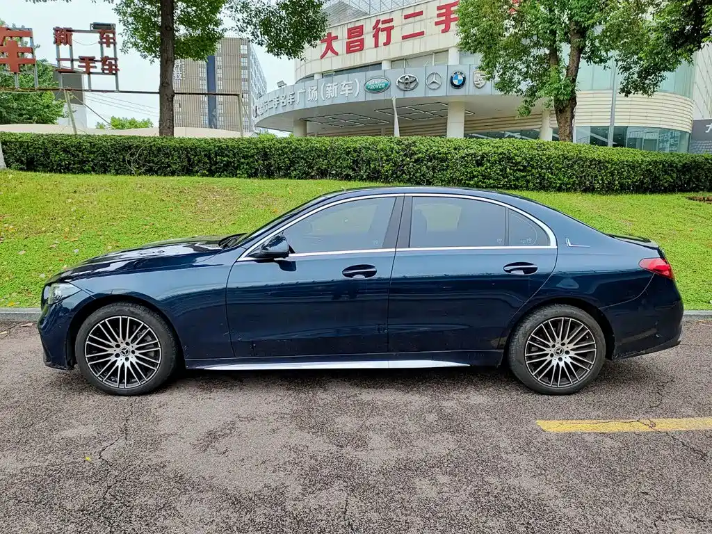 Mercedes-Benz C-Class — миниатюра 3