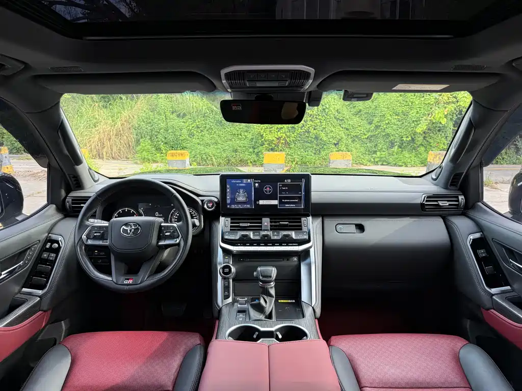 Toyota Land Cruiser — миниатюра 6