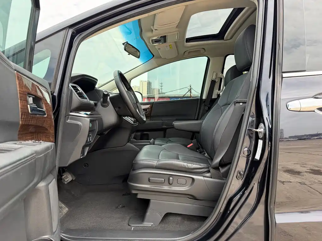 Honda Odyssey — миниатюра 12