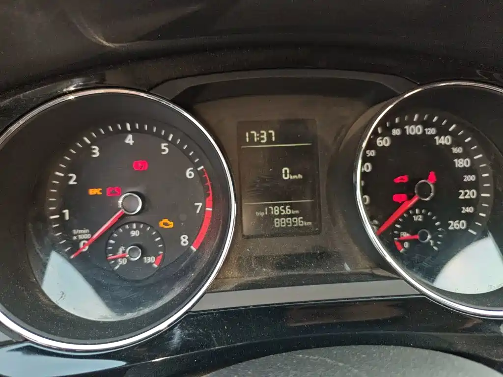 Volkswagen Sagitar — миниатюра 12