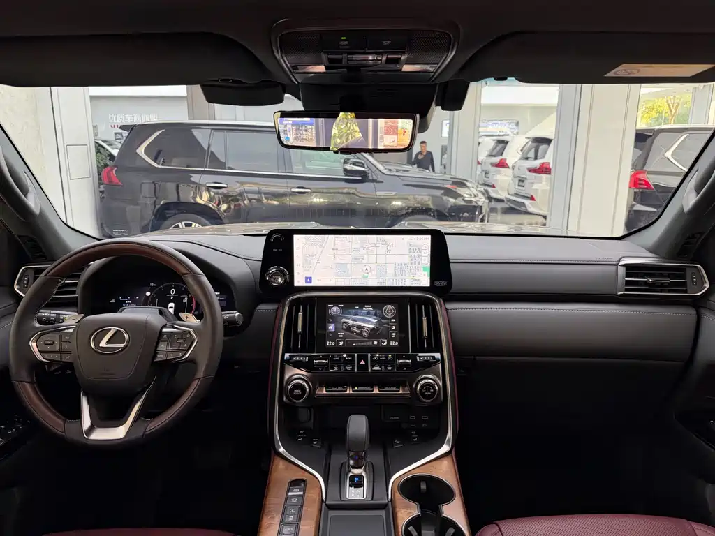 Lexus LX — миниатюра 6