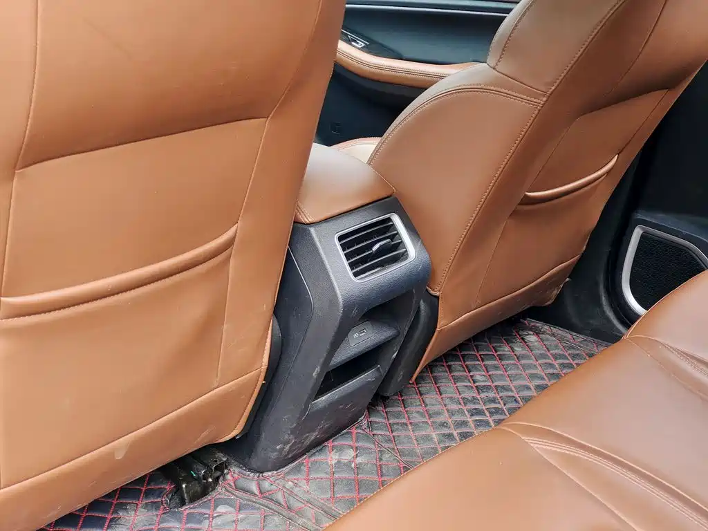 Geely Vision X6 — миниатюра 9