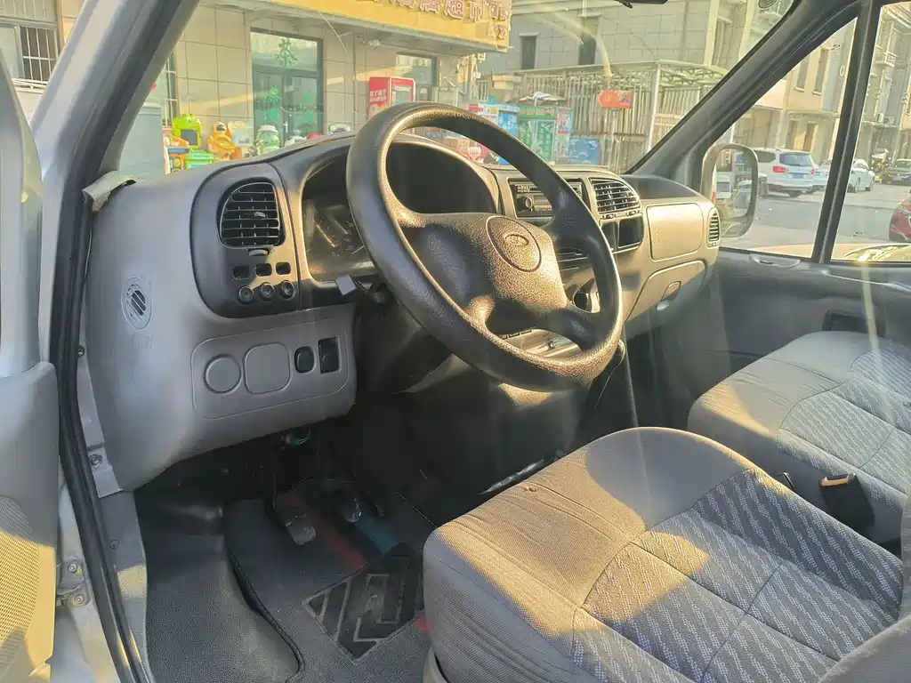 Ford Transit Classic — миниатюра 8
