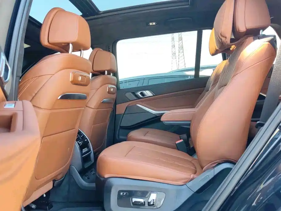 BMW X7 — миниатюра 11
