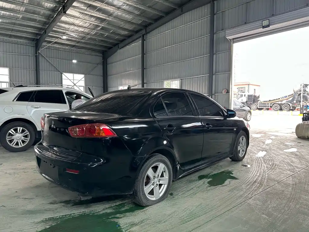 Mitsubishi Lancer EX — миниатюра 7