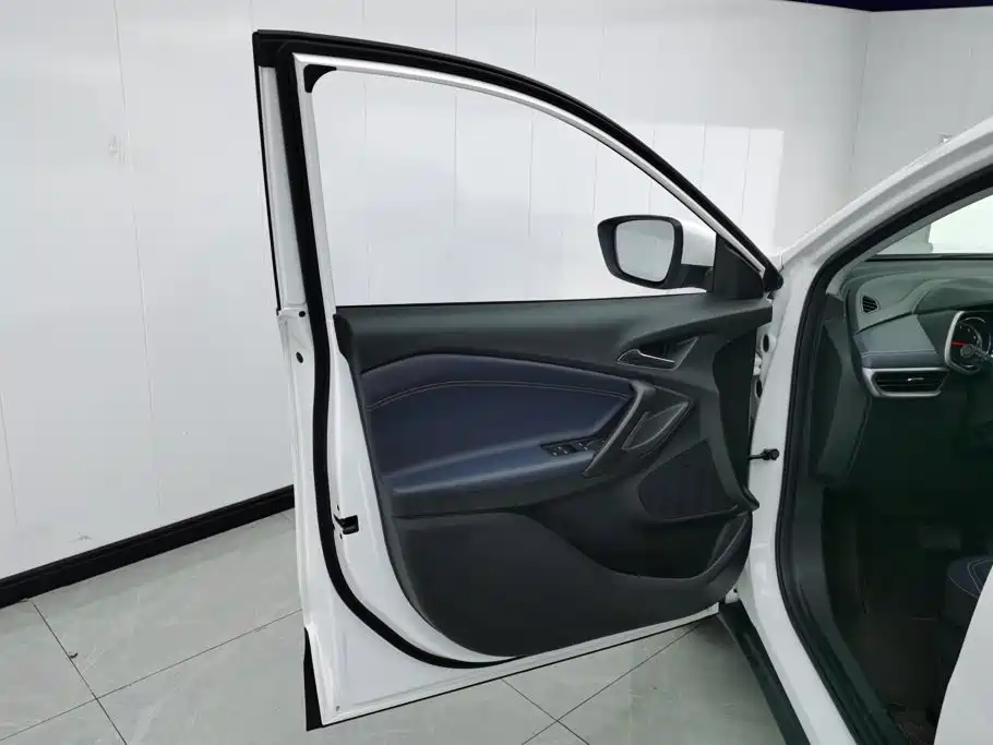 Chevrolet Trax — миниатюра 7