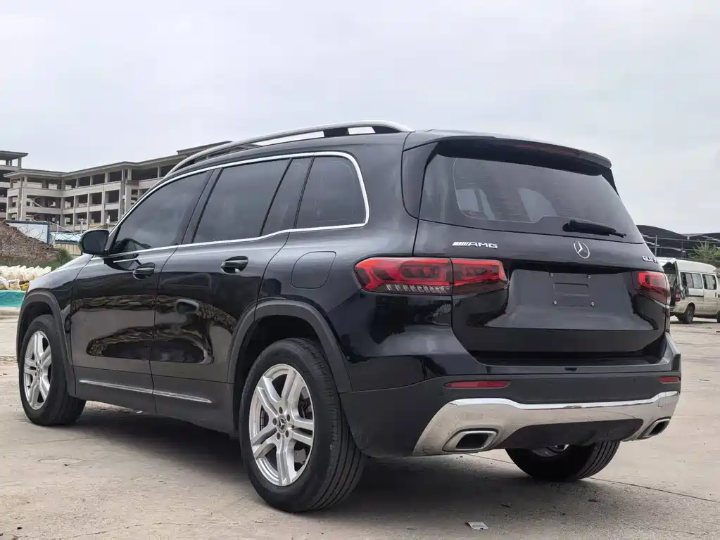 Mercedes-Benz GLB — миниатюра 7