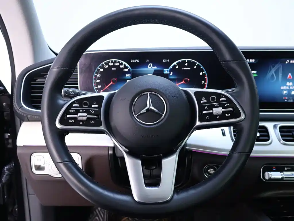 Mercedes-Benz GLE (Import) — миниатюра 16