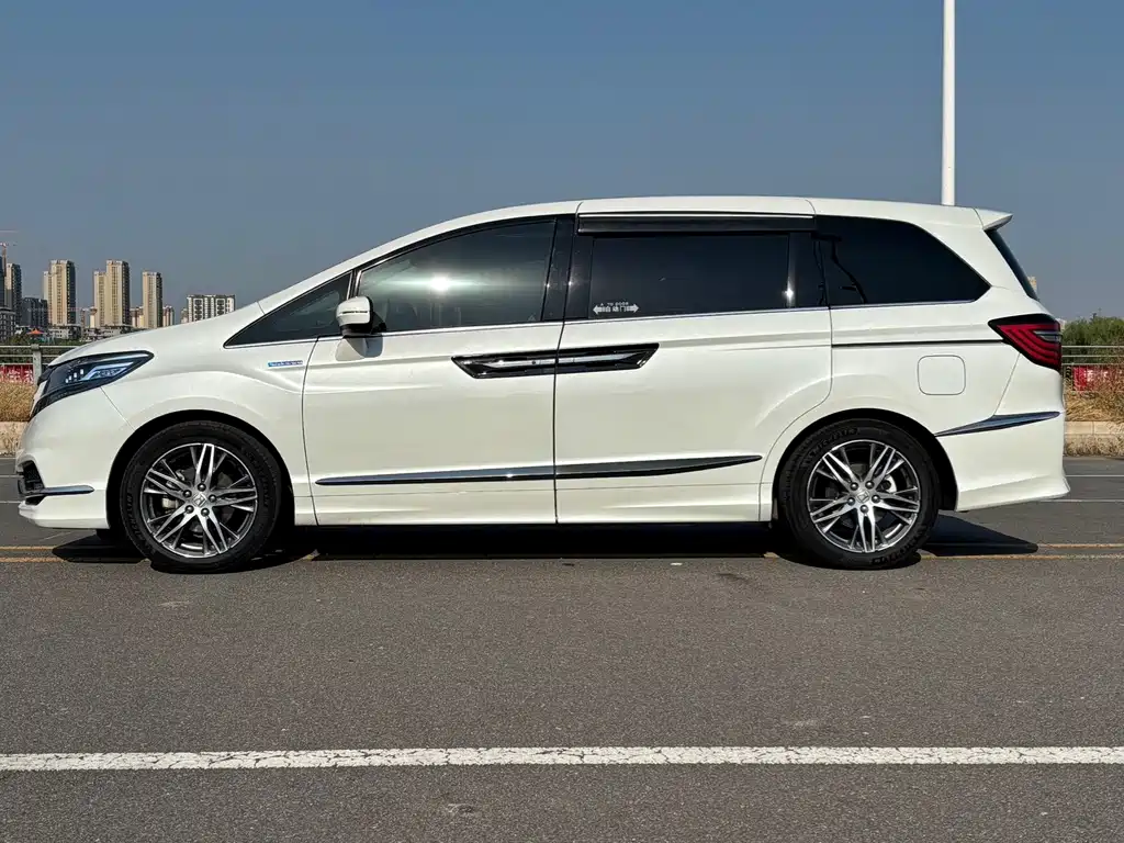 Honda Elysion — миниатюра 5