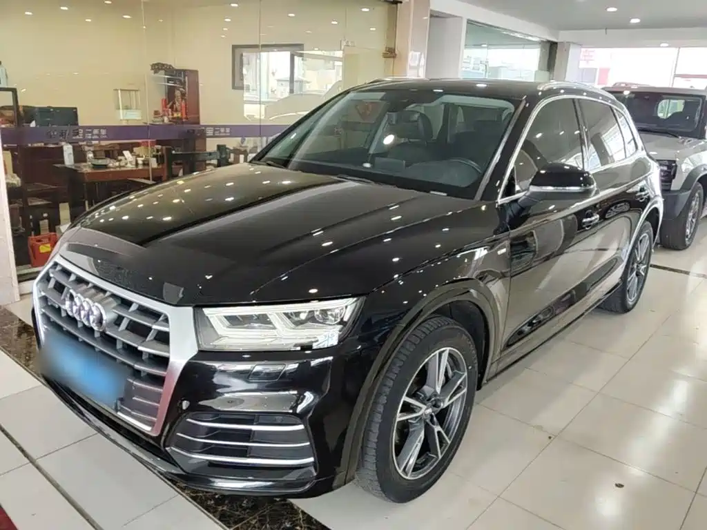 Audi Q5L — миниатюра 2