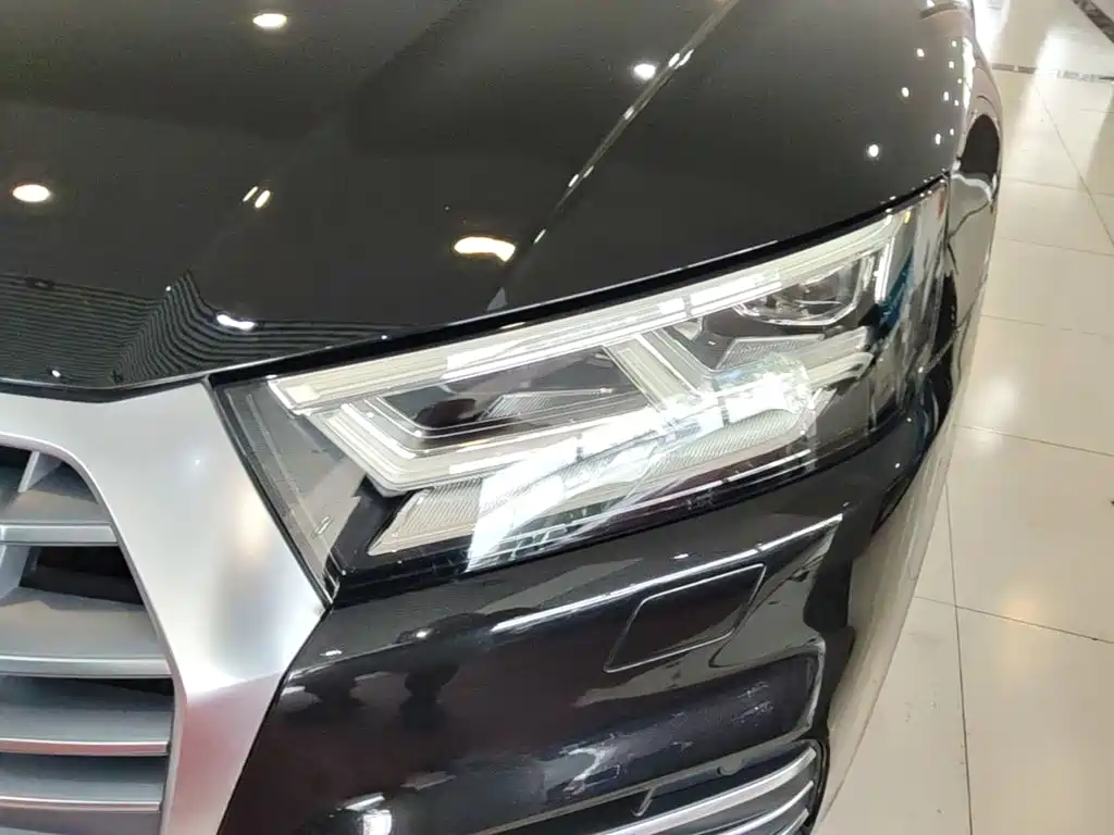 Audi Q5L — миниатюра 24