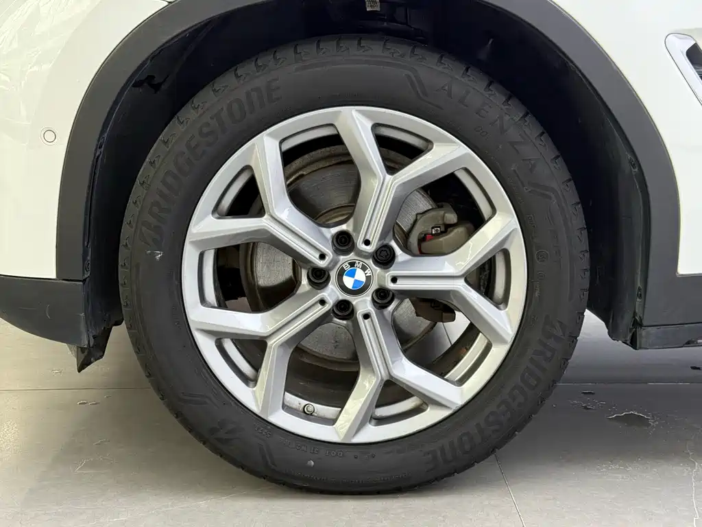 BMW X3 — миниатюра 7
