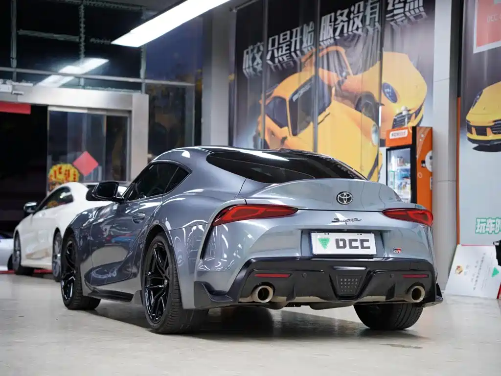 Toyota Supra — миниатюра 2