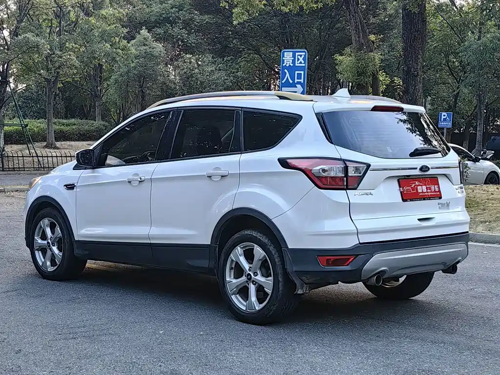 Ford Kuga — миниатюра 11