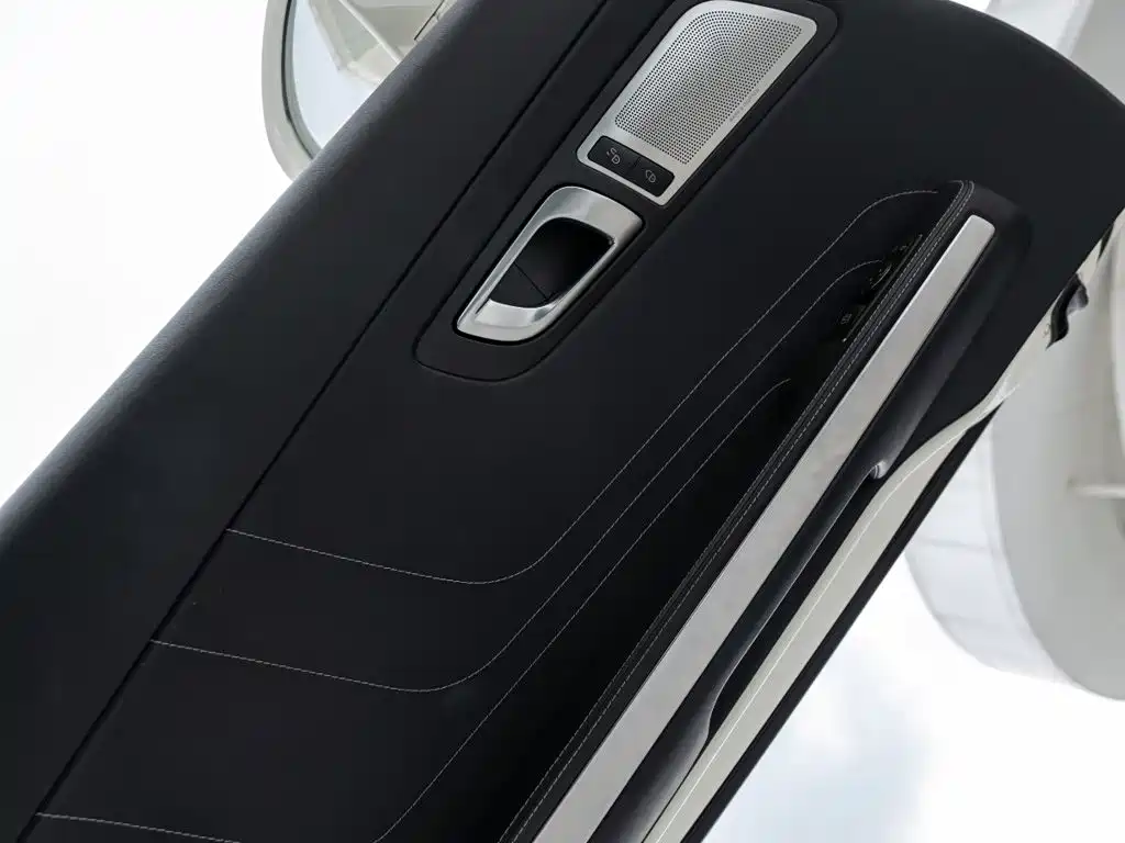 Mercedes-Benz SLS AMG — миниатюра 15
